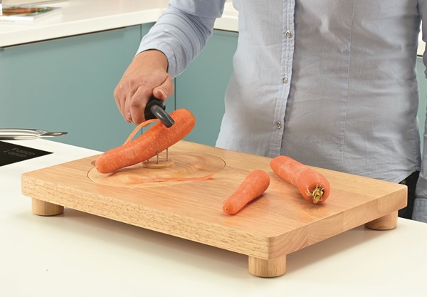 How to Peel an Apple with One Hand