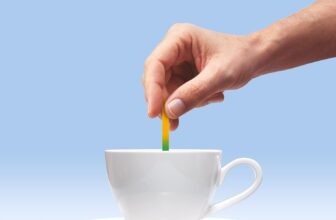 How to Peel an Apple with One Hand